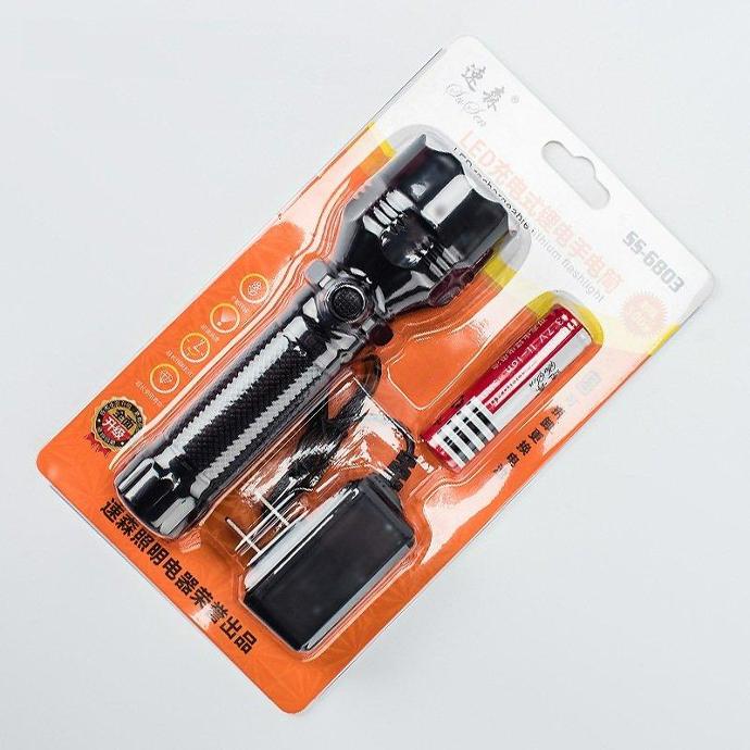 Bộ đèn pin susen ss-6803